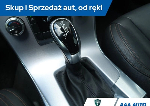 Volvo V60 Cross Country cena 70000 przebieg: 191849, rok produkcji 2016 z Sieniawa małe 379